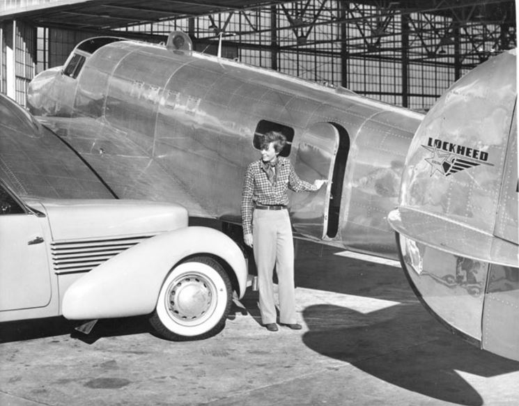 [Special Hobby]Le Lookheed 10 Electra d'Amelia Earhart   ---- F I N I ----  Amelia10