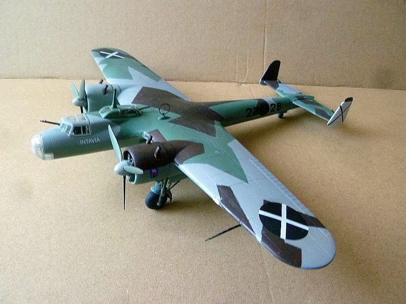 [RS Model] Dornier Do-17P - Légion Condor - Burgos 1937 P1160436