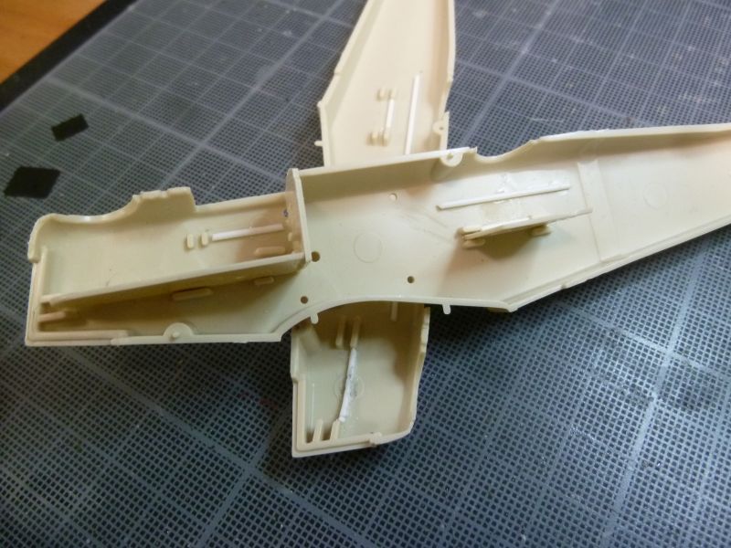 [Glencoe Models] Martin MB-2 Bomber ---- F I N I ---- P1170033