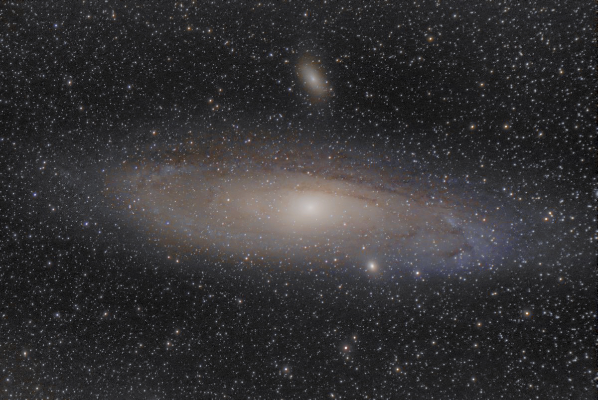 Une galaxie méconnue dans Andromède M31_v110