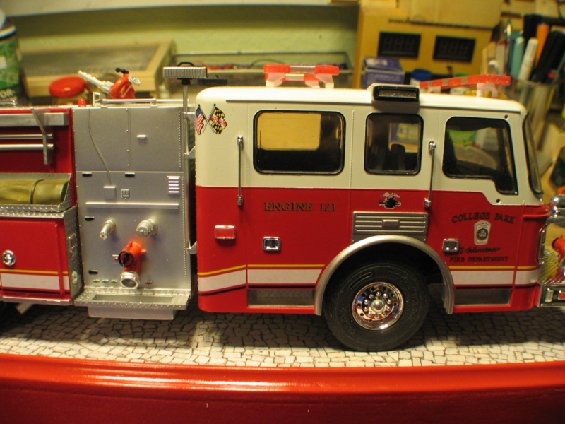AMERICAN LaFRANCE Eagle Fire Pumper / Trumpeter, 1:25  - Seite 2 Img_2643
