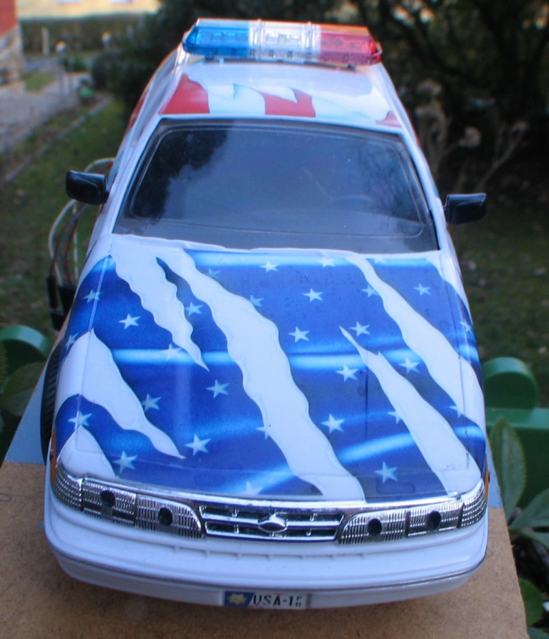 Ford Crown Victoria 1996 1:25 Img_2714