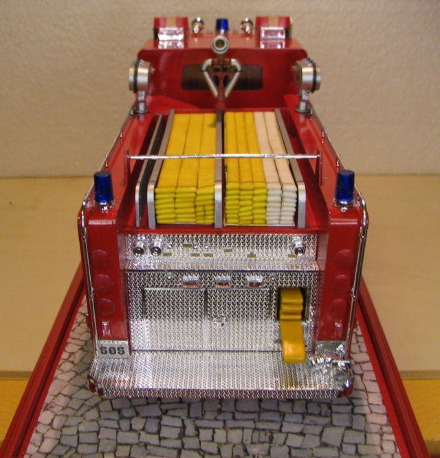 Peterbilt Firetruck 1:25 - Seite 5 Img_7510