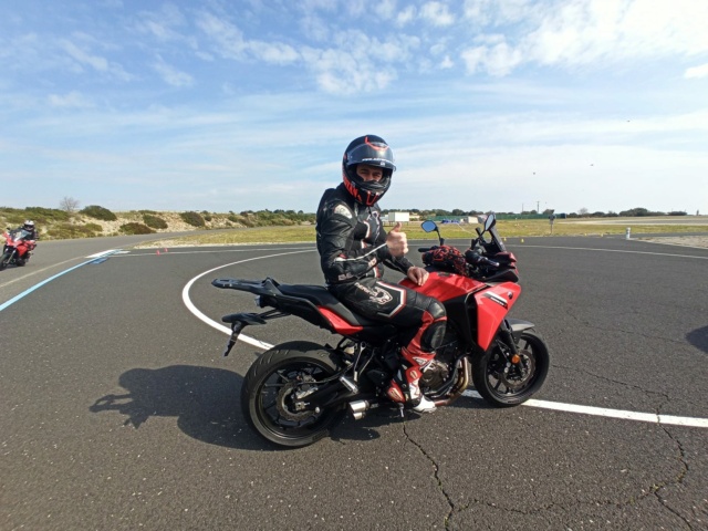 MOTOPISTE a roulé chez DUNLOP à MIREVAL  ! Circuit fermé depuis 1984 !!! 33226810