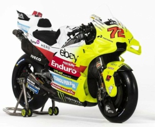 Présentation de la nouvelle Ducati MOTOGP 2024 du Team VR46 Fb_img26