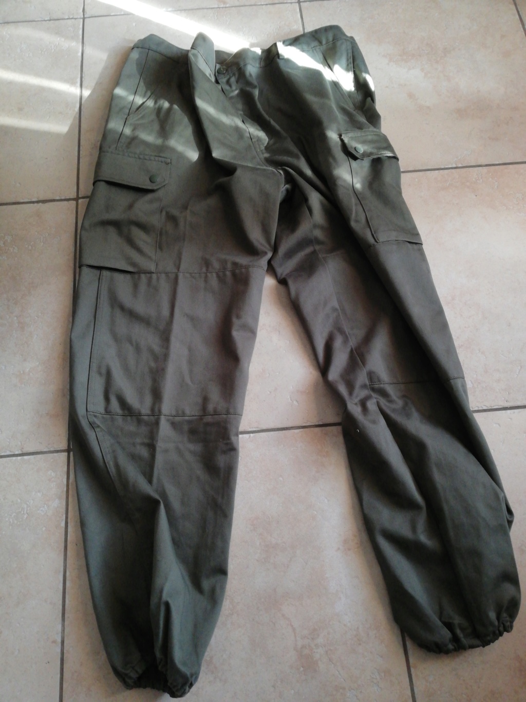 Identification pontalon 16610112