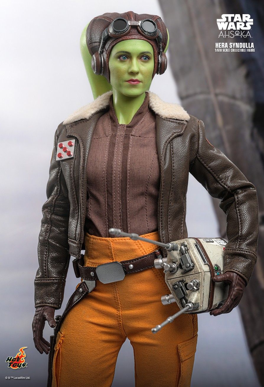 starwars - NEW PRODUCT: HOT TOYS: STAR WARS: AHSOKA™ HERA SYNDULLA 1/6TH SCALE COLLECTIBLE FIGURE 11104