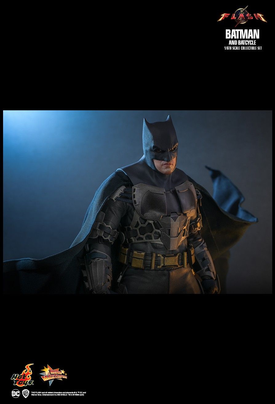 NEW PRODUCT: HOT TOYS: THE FLASH: BATMAN 1/6TH SCALE COLLECTIBLE FIGURE (standard) & (Deluxe includes Batcycle) & BATCYCLE 743
