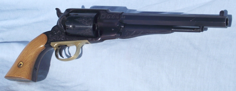 Remington 1858 gravé . Pietta Dscf0025