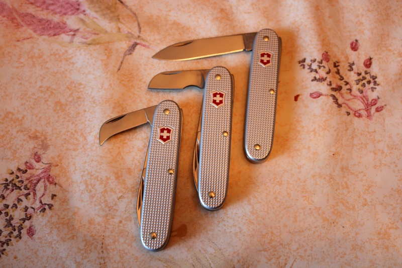 Mes 91mm rouge et ALOX 93 mm ( Victorinox ) -- ( Philippe ) Img_8813