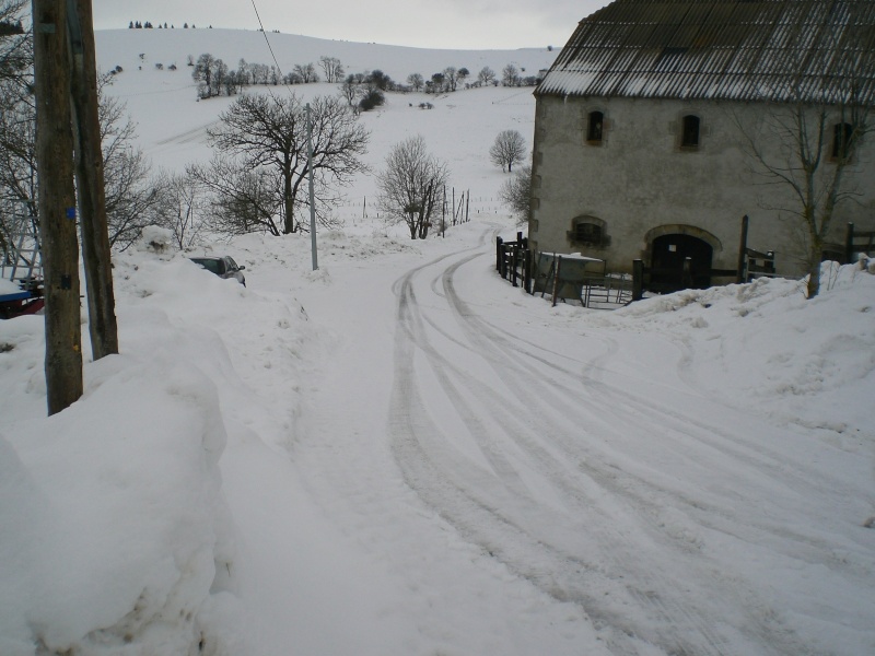 Février sous la neige à Allanche Cimg6233