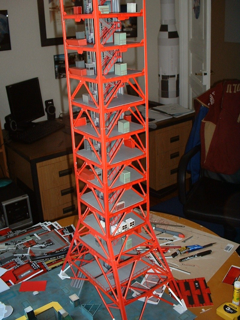 je recherche une maquette [Launch Tower  Revell #4911 ] Dscf0018