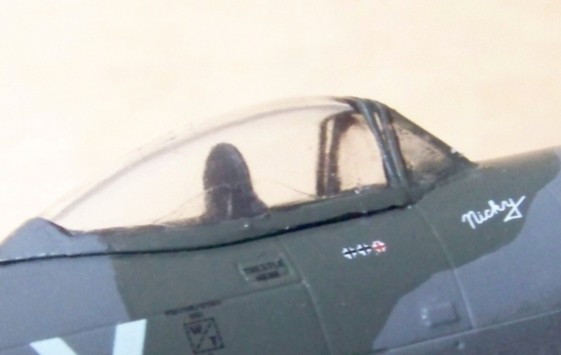 [AIRFIX] HAWKER TYPHOON IB 1/727ME Réf A02041 Hawker18