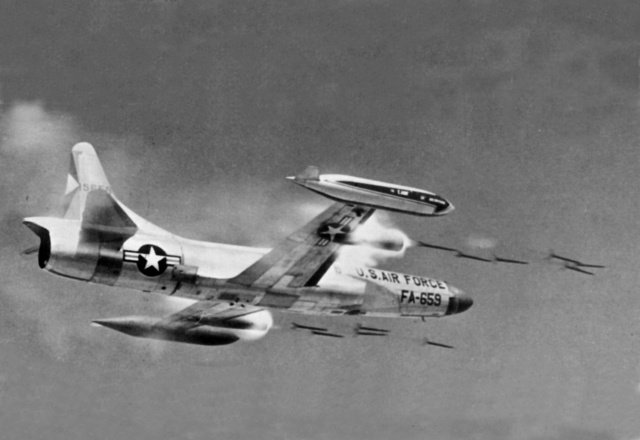 [LINDBERG] LOCKHEED F-94C STARFIRE 1/48ème (1/52) Réf 519-79 Lockhe10