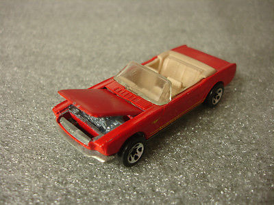 Mustang 1965 à l'échelle 1:64 ( Hot Wheel etc...)  1983-o10