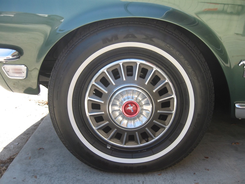 (23) Option, enjoliveurs de roue de luxe 14" pour Mustang 1968 390_0310