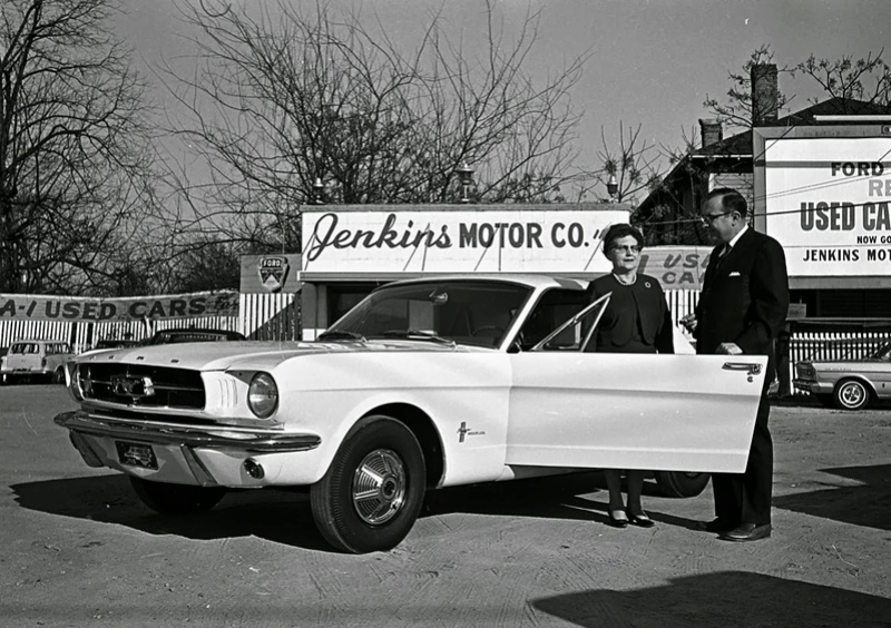 Jenkings Motor Co. Ford Granny10