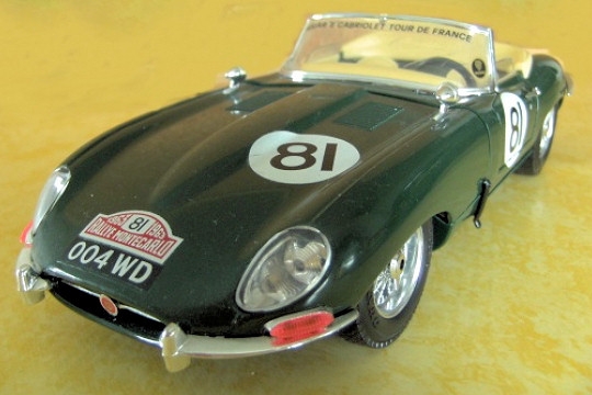 Loisirs > Maquette Jaguar10