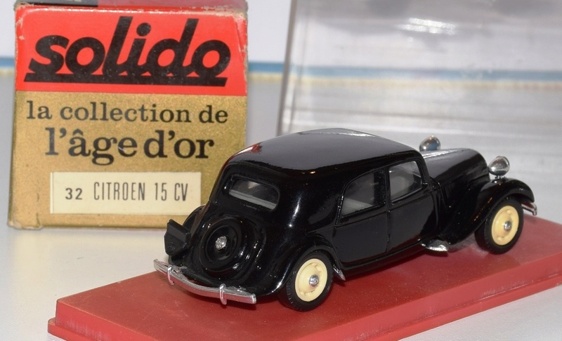Citroën Traction Avant 15 Six 1952 de SOLIDO 01230