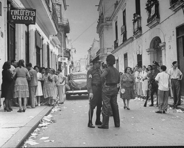 Cuba 1940's Polici10