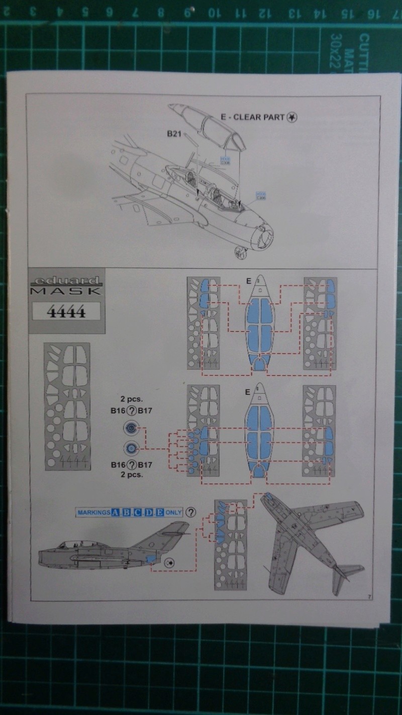 [EDUARD] MIKOYAN-GUREVICH MiG 15 UTI 1/144ème Réf 4444 Notice Dsc03893