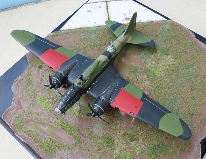 Illyouchine 4. Revell (VEB Plasticard) 1/72. Il4_5410
