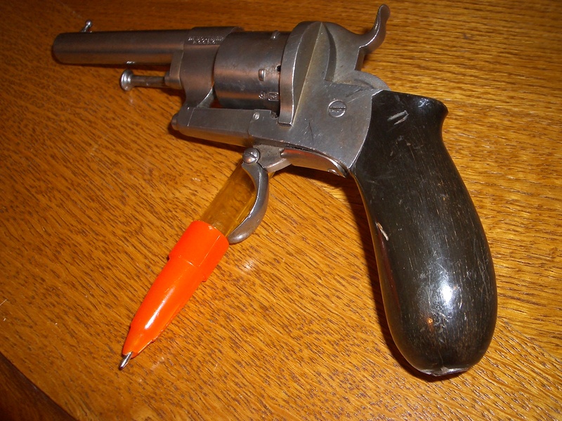 Revolver Dumonthier 9 mm Imgp4113
