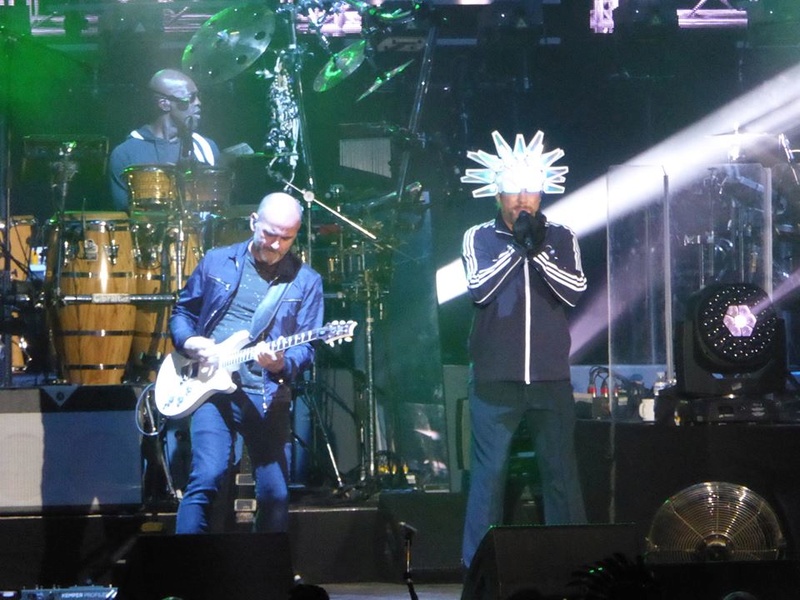 Jamiroquai à Paris 29 novembre 2017 - Page 2 Bercy_19