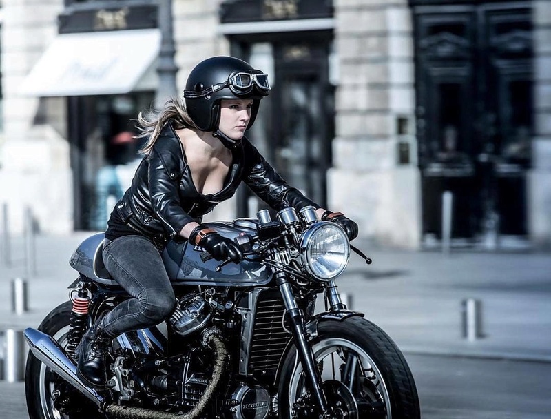 Babes & Bikes - Page 23 34287110