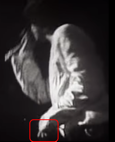 JIM MORRISON "EL REY LAGARTO" - Página 6 Frauds10