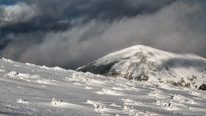 Puy de Pariou dans la tempête Versi10