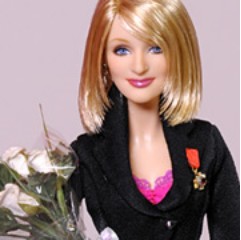 JK Rowling sert de modle pour une Barbie Rowlin10