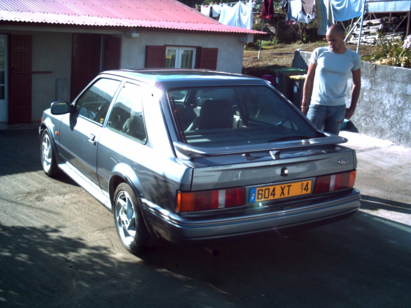 tony_rst se presente Ford_e12