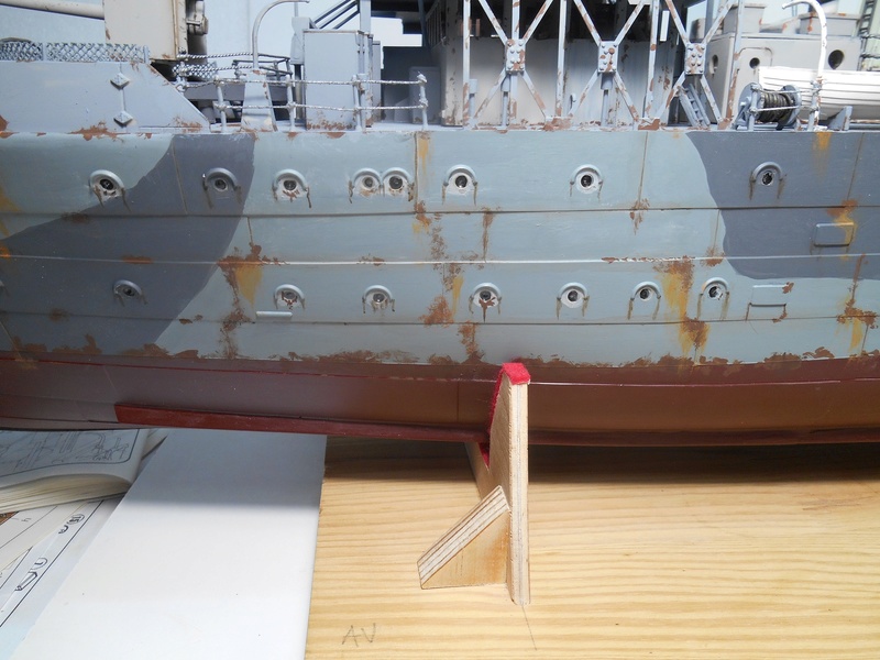 - Corvette Flower Class H.M.S. Bluebell - 1/72e - Page 2 Corv-118