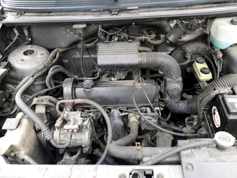 Mon S2 2.5 essence de 1992 Moteur10