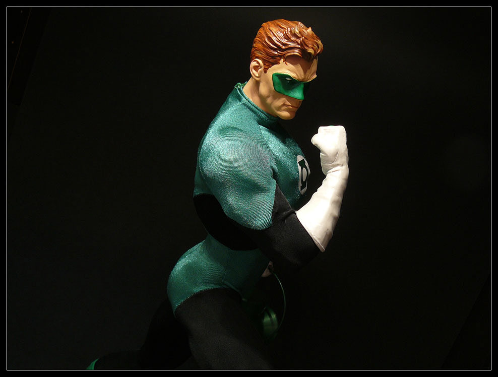GREEN LANTERN MUSEUM QUALITY 1/4 STATUE  - Page 3 P1070314