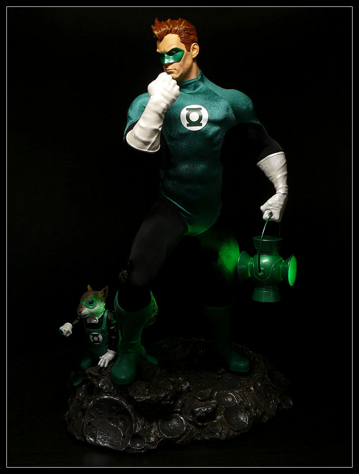 GREEN LANTERN MUSEUM QUALITY 1/4 STATUE  - Page 3 P1070511