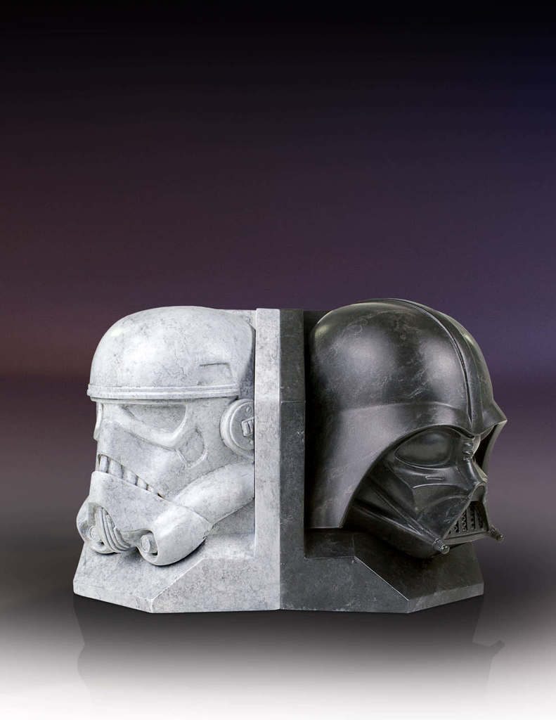 Gentle Giant - STAR WARS STONEWORK FAUX MARBLE BOOKEND Vadert10