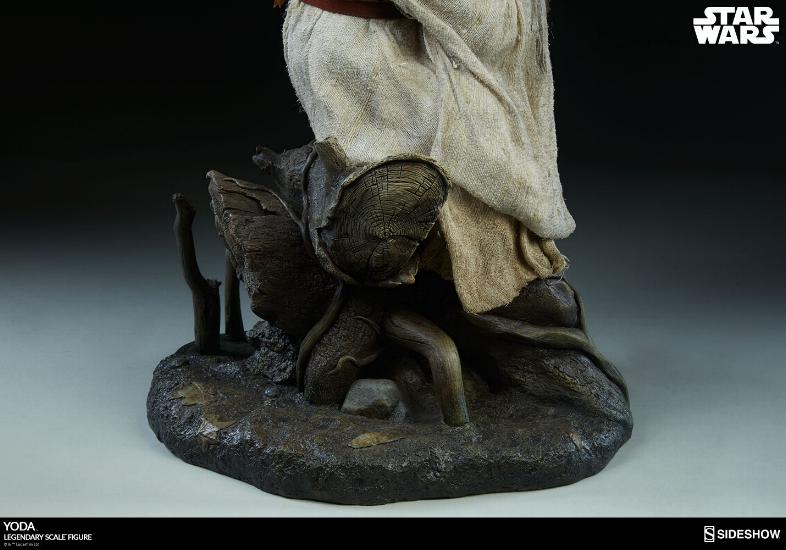 Sideshow Collectibles - Yoda Legendary Scale Figure Yoda_l29