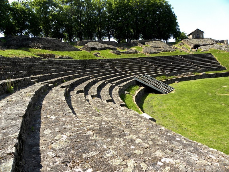 Autun, son architecture, ses vestiges Gallo-romain Dscn3313