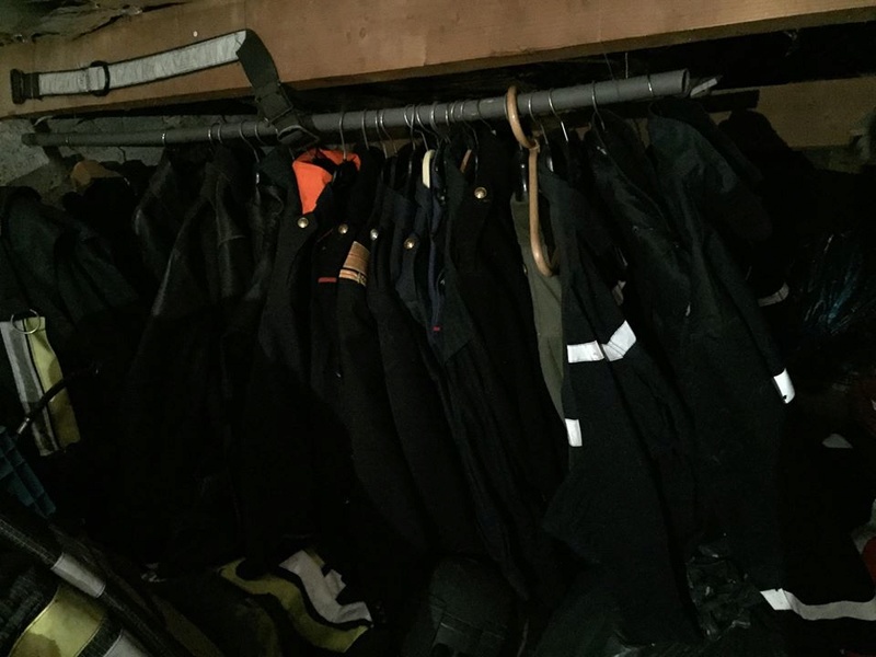 a vendre , collection de vestes , cérémonies et autres  27292610