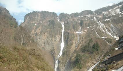 Breathtaking waterfalls of the world Hannok10