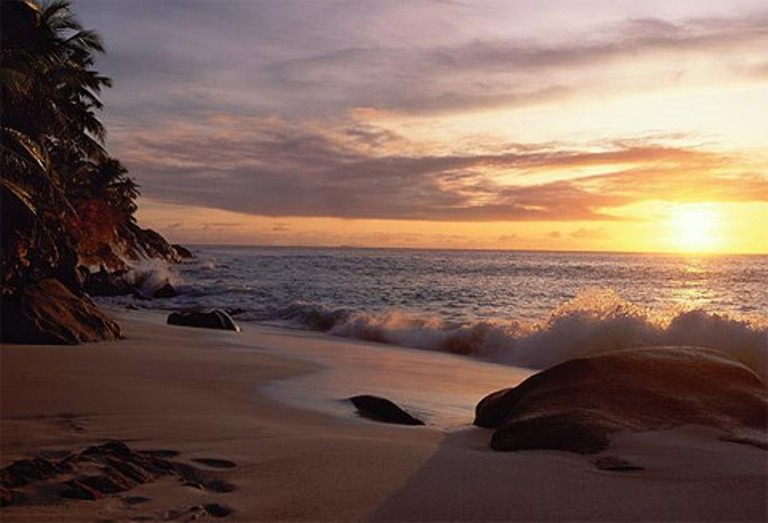 Khám phá 7 bãi biển đẹp nhất Thế giới  018ans10
