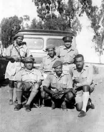 صـور نـادرة للزعيـم جمال عبدالناصر ( للتحـــــدى ) 1948-110