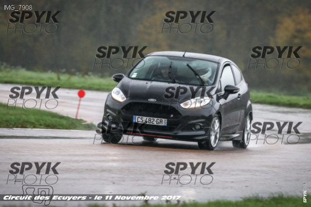 Circuit des écuyers sous la pluie 11/17 Image56