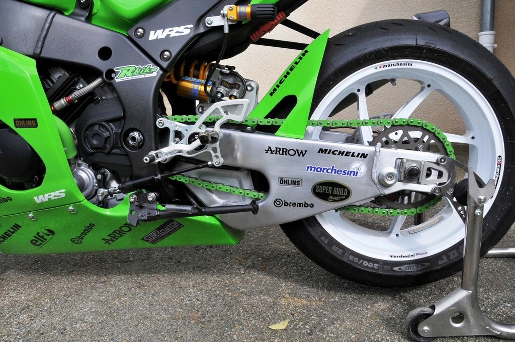 Kawasaki ZX10R 2016 et ZX10RR 2017 - Page 24 30420210