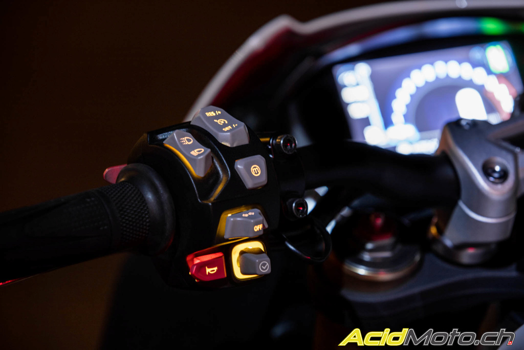 Speed Triple 2018 Triump13