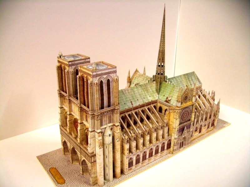 Notre Dame de Paris in 1:250 Pict8150