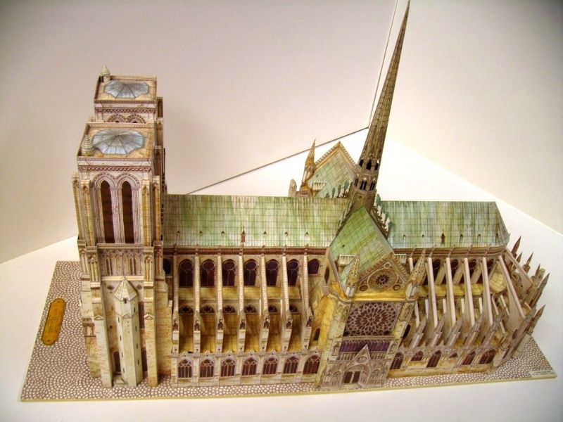 Notre Dame de Paris in 1:250 Pict8166