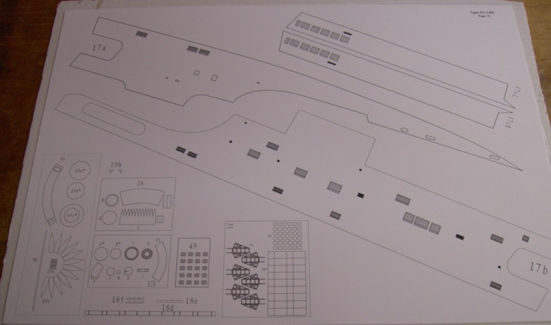 Chin.Landungsschiff Typ 071 Yuzhao Kl. 1:200 CPM Pict8428